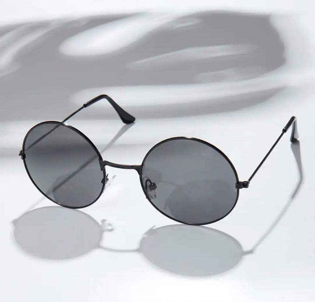 MIDNIGHT ORBIT Black Metal Round Sunglasses with Smoke Lenses – Unisex